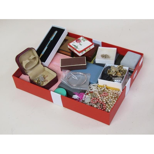 1504 - COLLECTION OF BOXED JEWELLERY, CUFFLINKS AND OTHER ASSOCIATED JEWELLERY INC. WATCHES