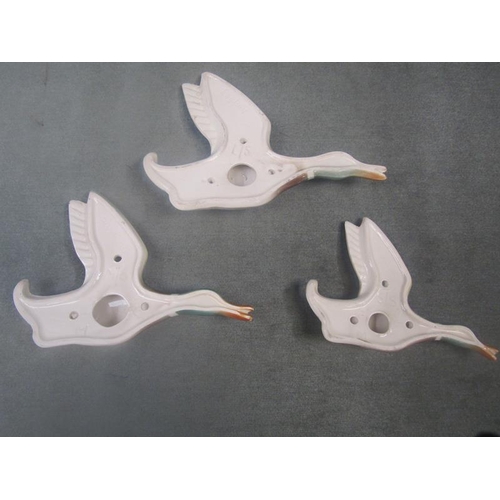 1550 - SET OF CERAMIC MALLARD DUCK WALL PLAQUES, LARGEST 17cms