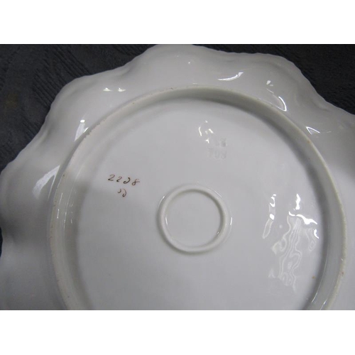 1650 - CONTINENTAL PORCELAIN DESSERT SERVICE - COMPORTS, 25CM DIAM