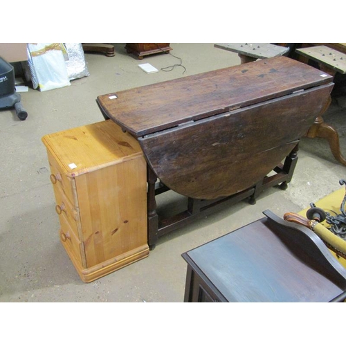 822 - 18c OAK GATELEG TABLE AND A CHEST