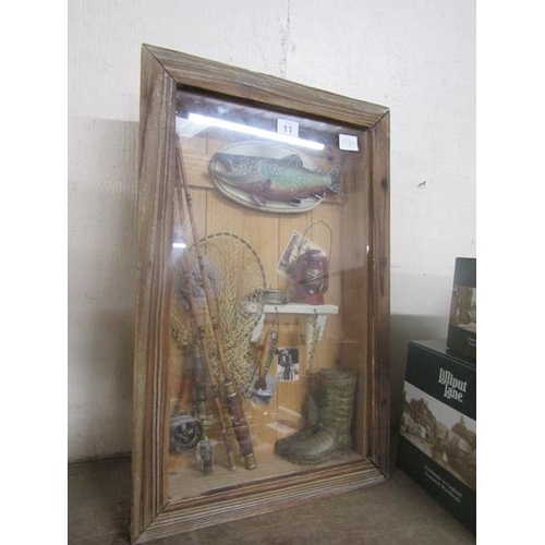 11 - WALL FISHING DISPLAY CASE