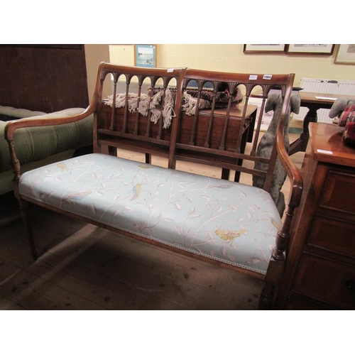 1964 - LATE 19/EARLY 20c UPHOLSTERED TWO SEATER SETTEE 105 x 90 cms