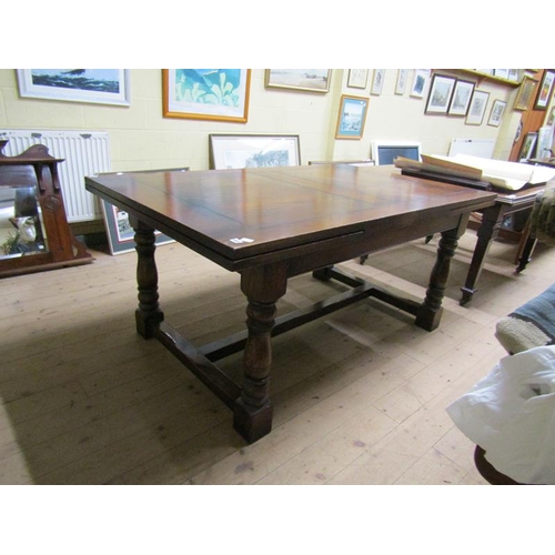 1971 - OAK EXTENDING DINING TABLE 168 x 77 cms