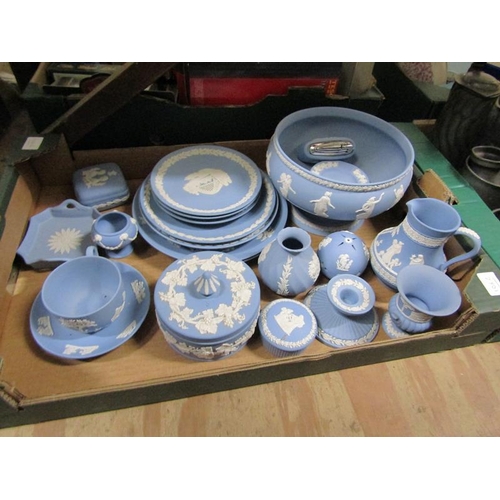 183 - BOX OFWEDGWOOD JAPSERWARE