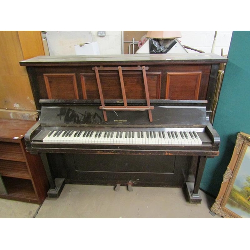 1012 - UPRIGHT PIANO