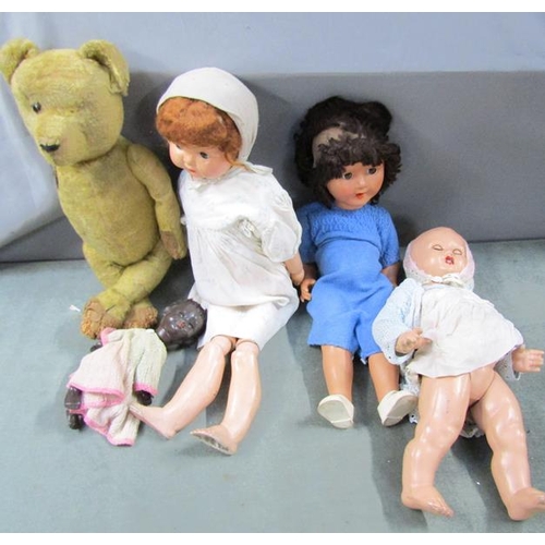 1236 - VINTAGE DOLLS AND TEDDIES