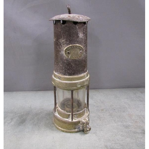 1402 - MINERS SAFETY LAMP 1903, 27CM H