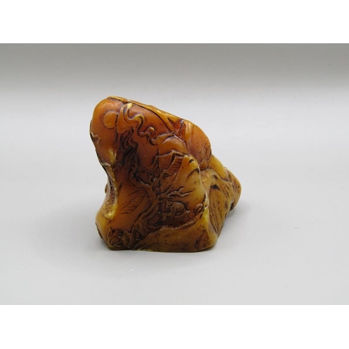 1416 - ORIENTAL CARVED AMBER TYPE FIGURE