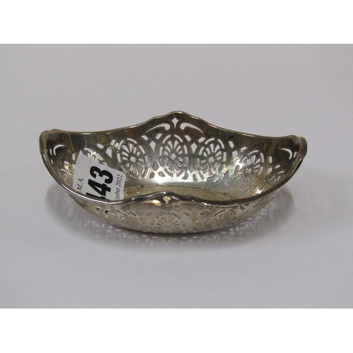 1443 - PAIR OF EDWARDIAN SILVER PIERCED DISHES