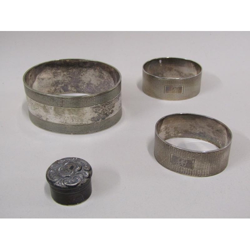 1457 - THREE NAPKIN RINGS; SMALL SILVER BOX