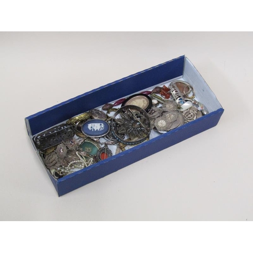 1460 - BOX OF SILVER AND OTHER COSTUME JEWELS TO INC. BANGLES, BROOCHES, COBWEB BRACELETS