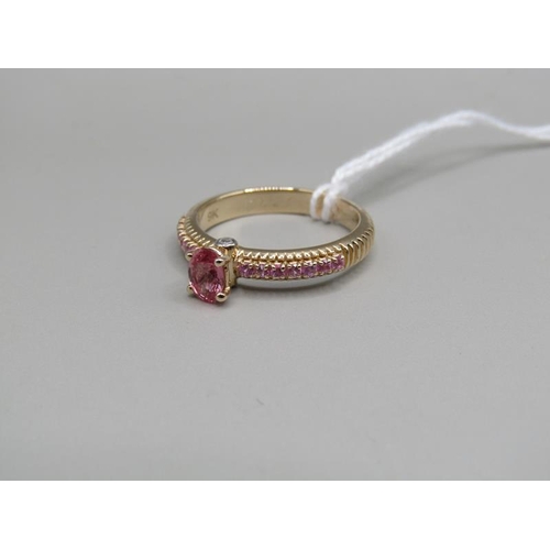 1516 - GOLD PINK SAPPHIRE SET RING SIZE M 1/2