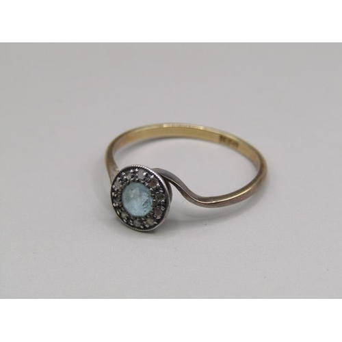 1518 - 18ct STONE SET RING SIZE M