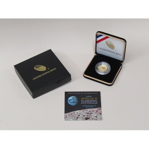 1567 - 2019 APOLLO 11 50th ANNIVERSARY COMMEMORATIVE COIN PROGRAM GOLD FIVE DOLLAR PROOF COIN