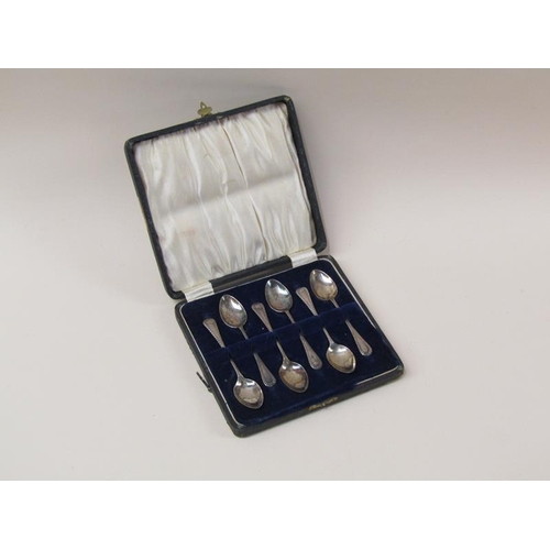 1597 - SET OF SIX SILVER TEASPOONS