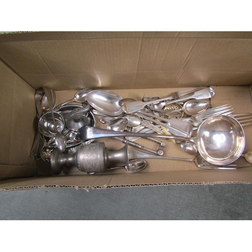 1712 - BOX OF SILVER PLATED CUTLERY