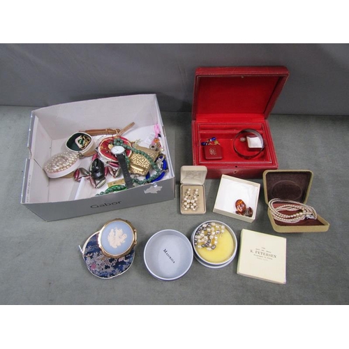 1715 - BOX OF MIXED COSTUME JEWELLERY