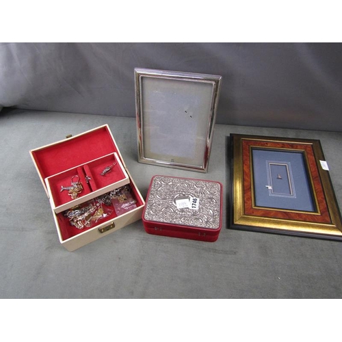 1746 - TWO PICTURE FRAMES AND TWO JEWELLERY BOXES