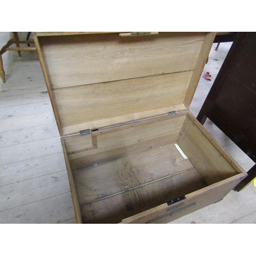 1926 - 19c OAK TRAVEL BOX 71cms W