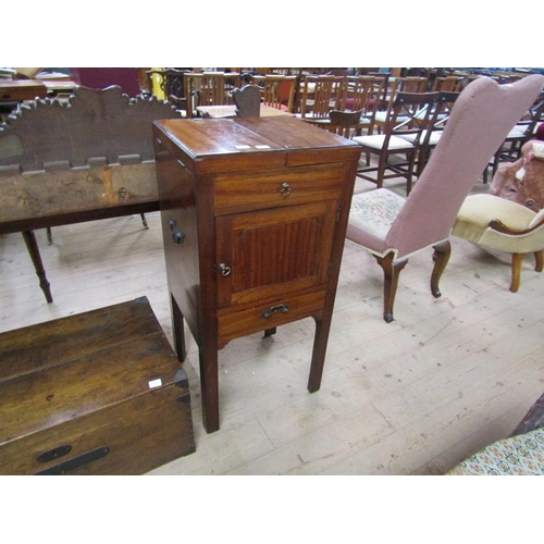 1927 - EARLY 19c MAHOGANY WASH STAND WITH RISING MIRROR AND POT CUPBOARD