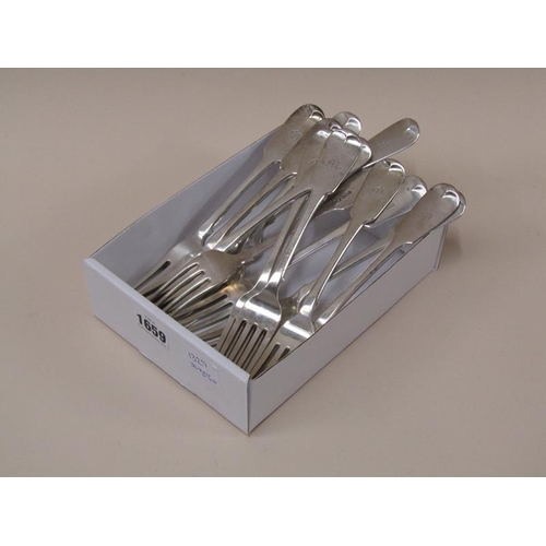 1659 - TWELVE GEORGIAN SILVER FORKS, 32.8ozt