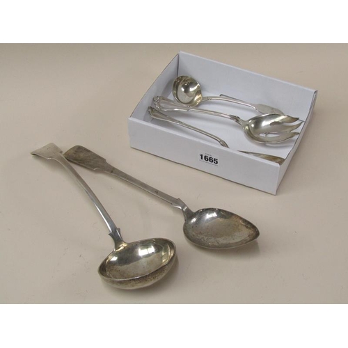 1665 - BOX OF SILVER SPOONS TO INC. MALTESE LADEL AND A MALTESE BASTING SPOON 17ozt