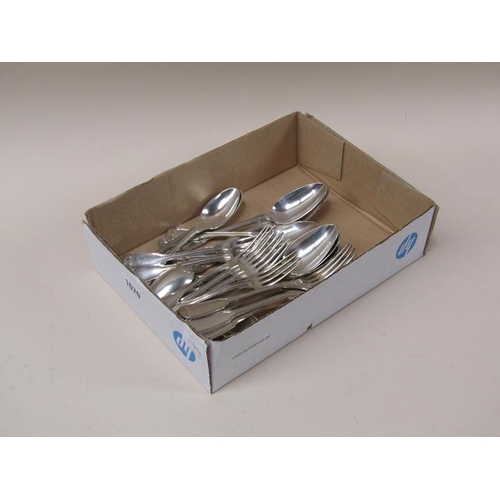 1670 - BOX OF CONTINENTAL SILVER CUTLERY 45ozt