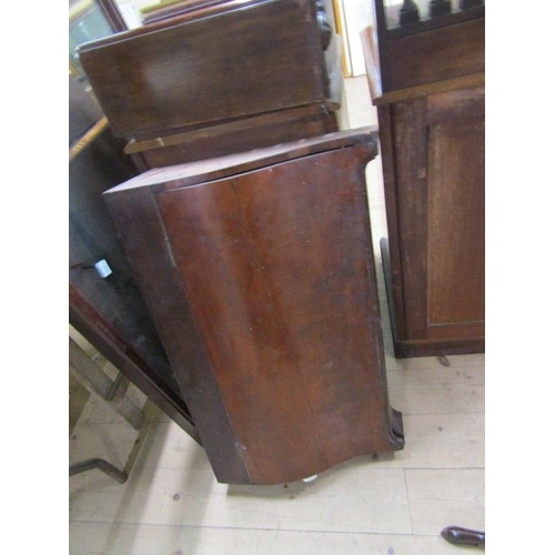 1936 - VICTORIAN MAHOGANY PEDESTAL DRESSING TABLE WITH MIRROR (137 x 60cms)