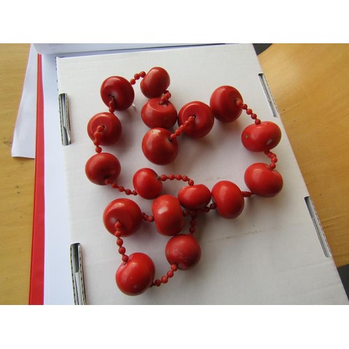 1768C - CORAL NECKLACE
248.3 g