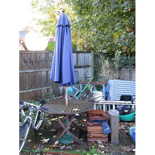 1067 - GARDEN TABLE AND CHAIRS, WITH PARASOL