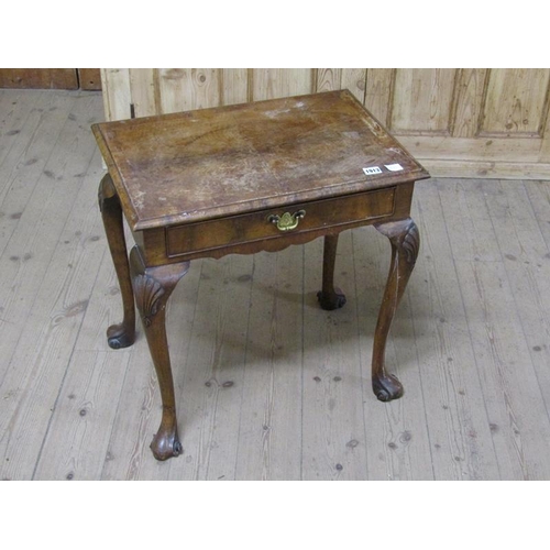 1913 - EARLY 20C WALNUT VENEERED TABLE