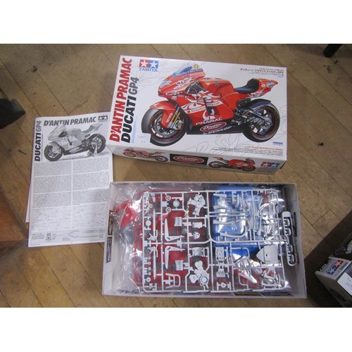 1217 - TAMIYA MODEL KITS - RACING MOTORBIKES