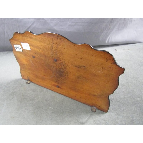 1264 - 19C MAHOGANY BRACKET, 35CM H