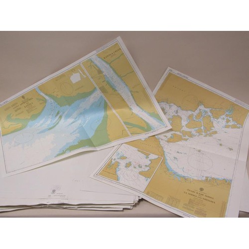 1153 - COLLECTION OF APPROX 60 NAVIGATIONAL CHARTS - VARIOUS WORLD WIDE LOCATIONS, PRINTED APRIL 1993