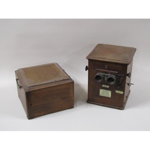 1336 - An early 20c French stereoscope by Richard Fréres, 'Le Taxiphote' and numbered 3466.  It has two ach... 