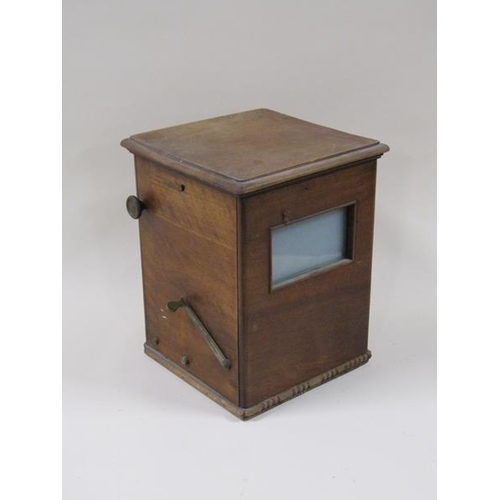 1336 - An early 20c French stereoscope by Richard Fréres, 'Le Taxiphote' and numbered 3466.  It has two ach... 