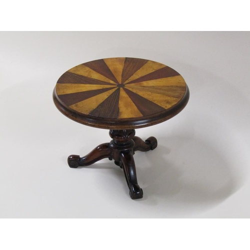 1459 - A 19c mahogany circular pedestal tripod table, the circular table top patera inlaid with rosewood, s... 