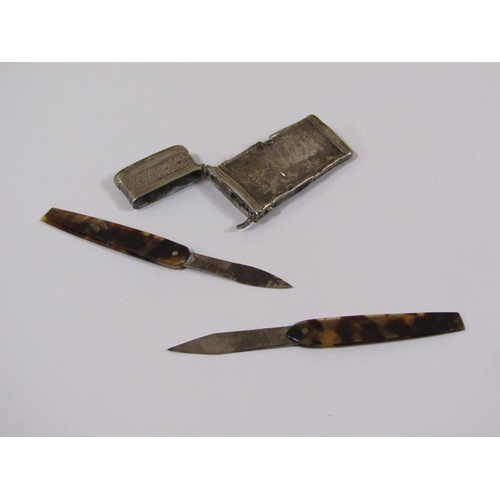 1518 - Two late Georgian silver lancet cases, one with pearl cased knives, the other with tortoiseshell, bo... 