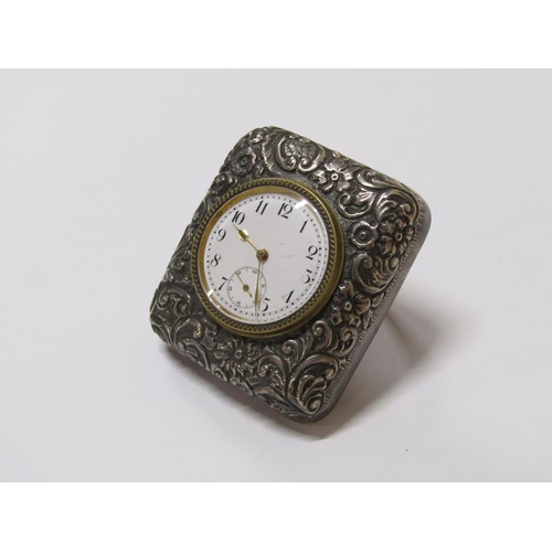 1625 - A late Victorian travelling clock with embossed silver casing and Swiss movement, London 1898, 6.5cm... 