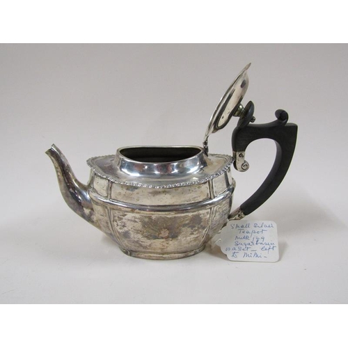 1769 - A Victorian three piece silver teaset, London 1859, 16.5ozt.