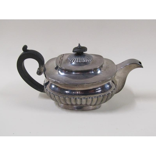 1770 - A George III teapot, half lobed and of squat form, makers mark for Robert & Samuel Hennell, London 1... 