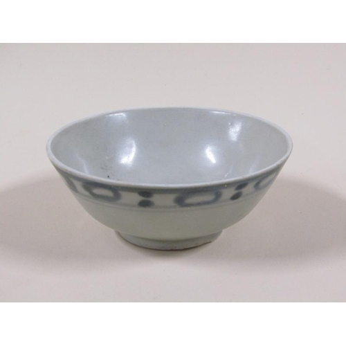 1977 - A Tek Sing Treasure tea bowl, 10.5cm diam.  In presentation box and with coin.