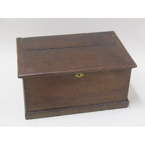 2065 - An 18c oak storage box, 64cm w, 32cm h.