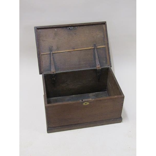 2065 - An 18c oak storage box, 64cm w, 32cm h.