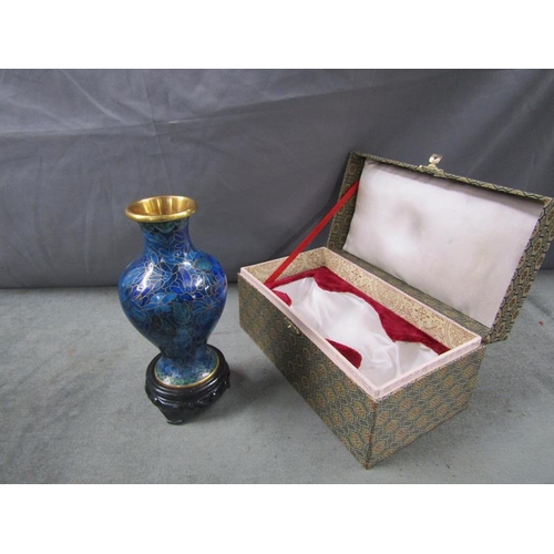 1479 - Oriental Cloisonné vase on stand, 17cms h - boxed