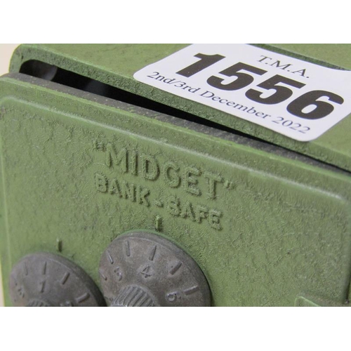 1556 - Midget bank safe, 6.5cm w