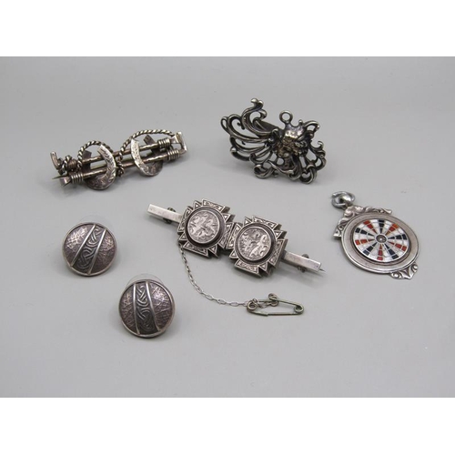 1621 - A collection of silver brooches and earrings.