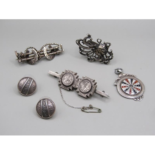 1621 - A collection of silver brooches and earrings.