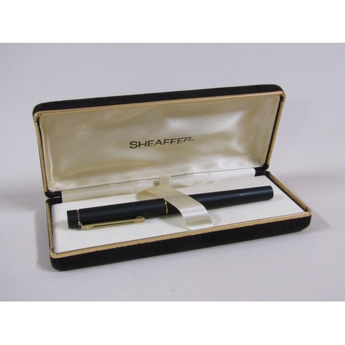 1698 - Two Sheaffer fountain pens in cases