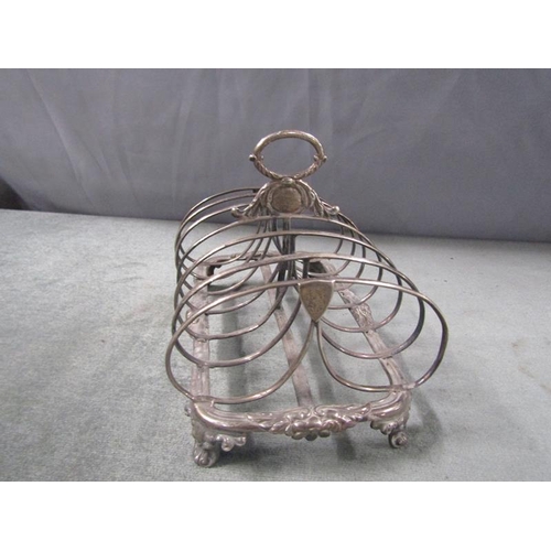 1776 - Early 19c silver six division toast rack, 10.7ozt